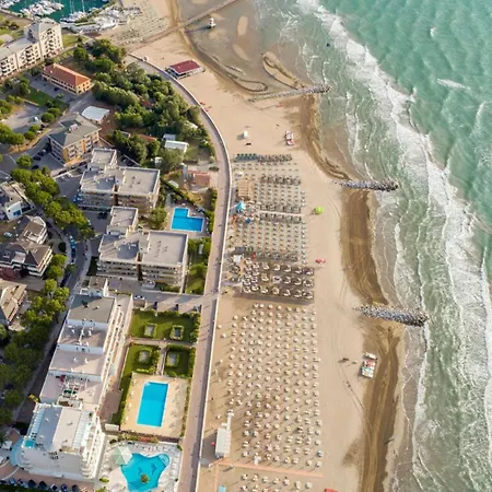 Charming Flat In Building With Solarium Appartement Lignano Sabbiadoro