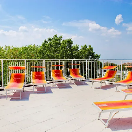 Charming Flat In Building With Solarium